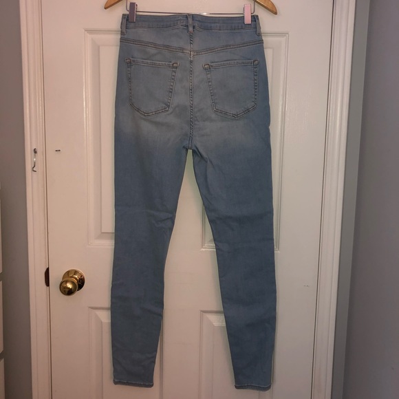 Forever 21 high-rise ripped skinny jeans - Picture 7 of 7